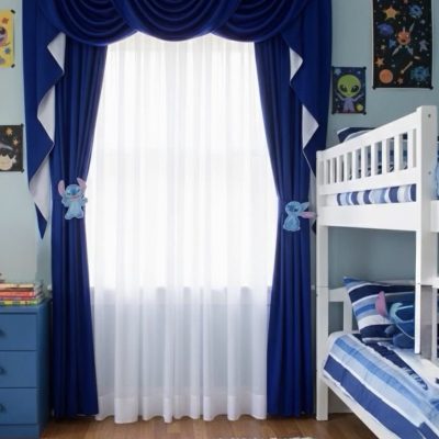 SET DRAPERIE CATIFEA CULOARE ALBASTRU INCHIS CU ALB, PERDEA TRIPLUVOAL ALB. Cod. Produs: 80672