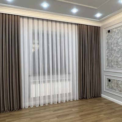 Set Draperii "Modern Classic" Taupe Cafeniu cu Perdea Voal Alb - Pentru Living înalt. Cod: 41920046