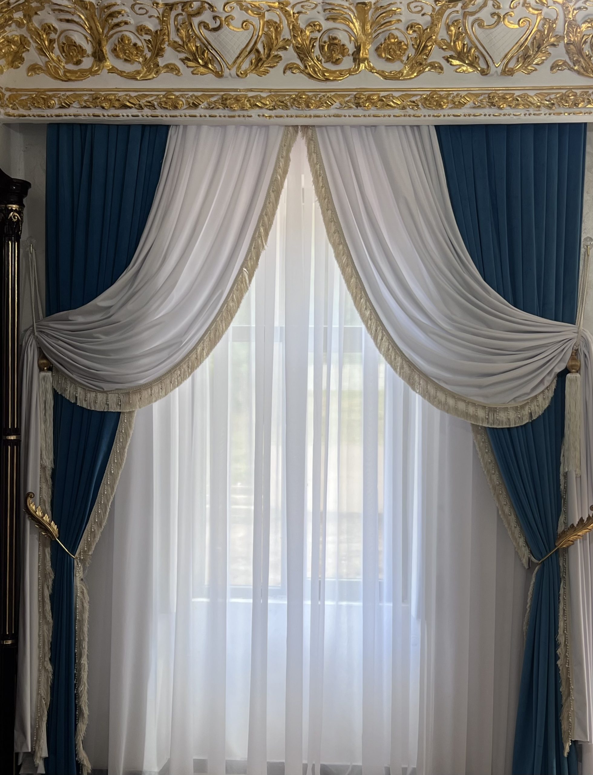 DRAPERIE CATIFEA CULOARE GRI DESCHIS CU GRI ÎNCHIS, PERDEA TRIPLUVOAL ALB. Cod: Produs.3100287 - imagine 10